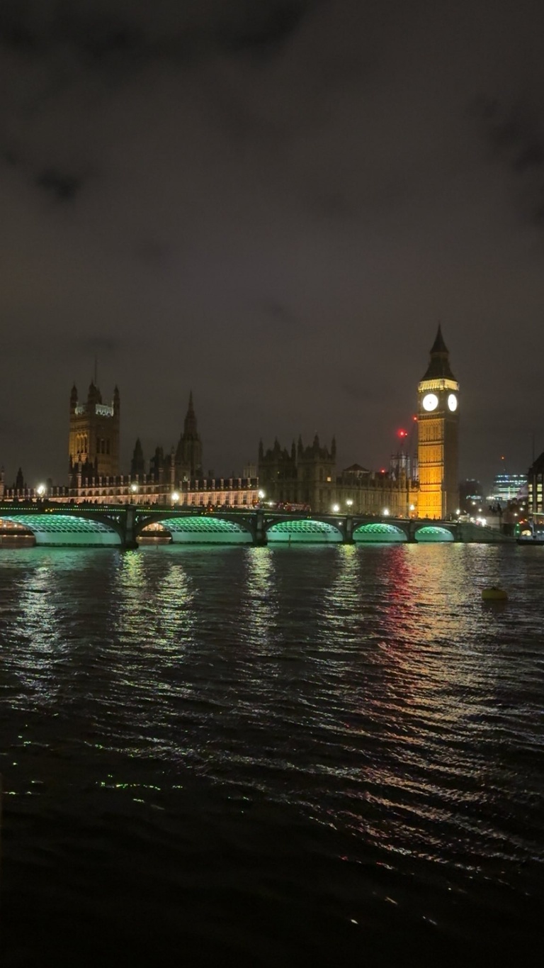night view of the Thames